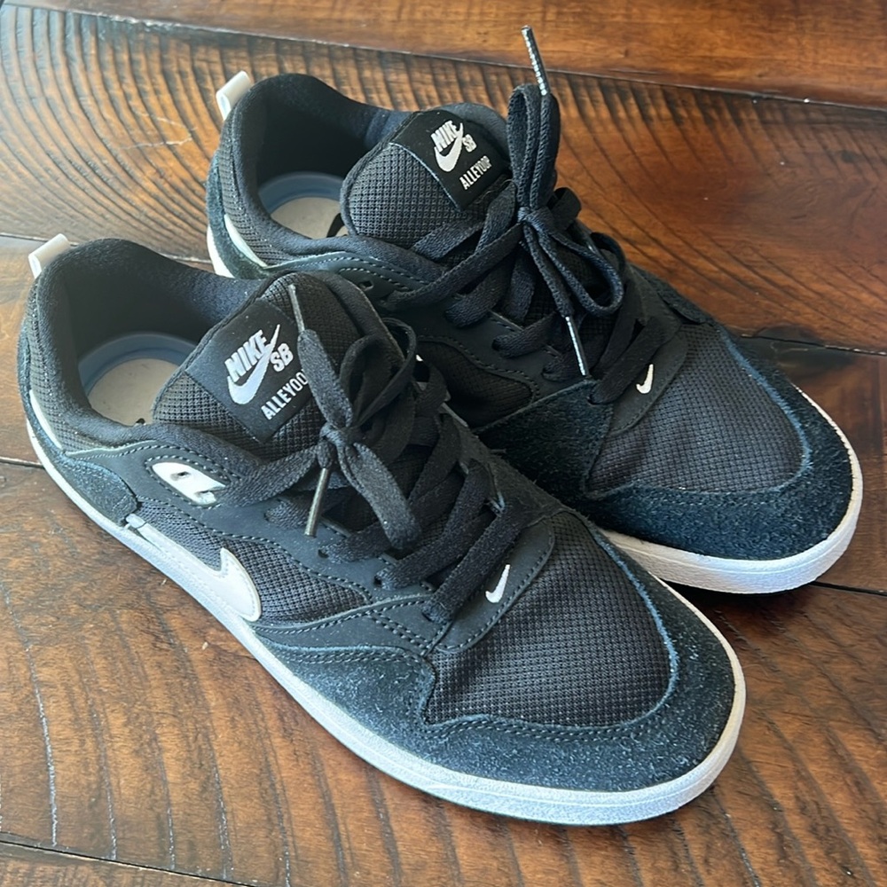 Nike SB Alleyoop Shoes